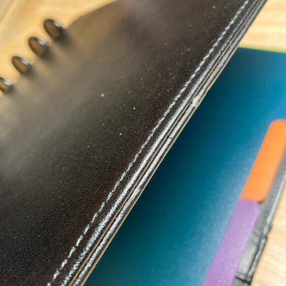 TUL Black Disc Binder w/2 sets of tabs and 50 pages Narrow Ruled Paper. Preowned - Picture 5 of 10